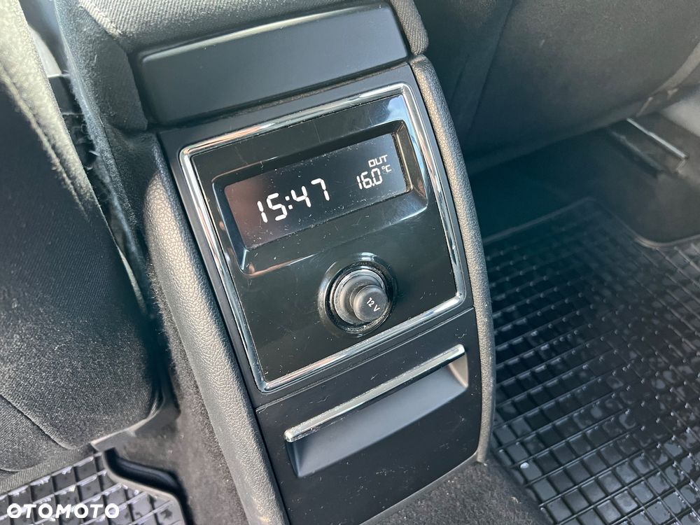 Skoda Superb 1.8 TSI Elegance DSG - 13