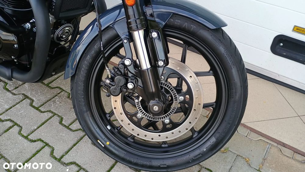 Royal Enfield Continental - 23