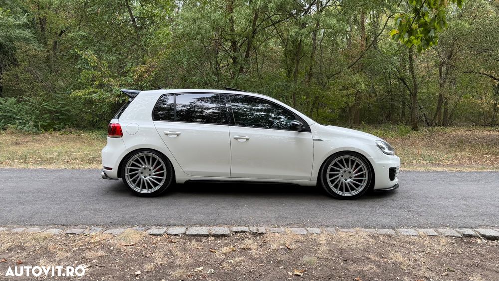 Volkswagen Golf 2.0 TSI GTI DSG - 3