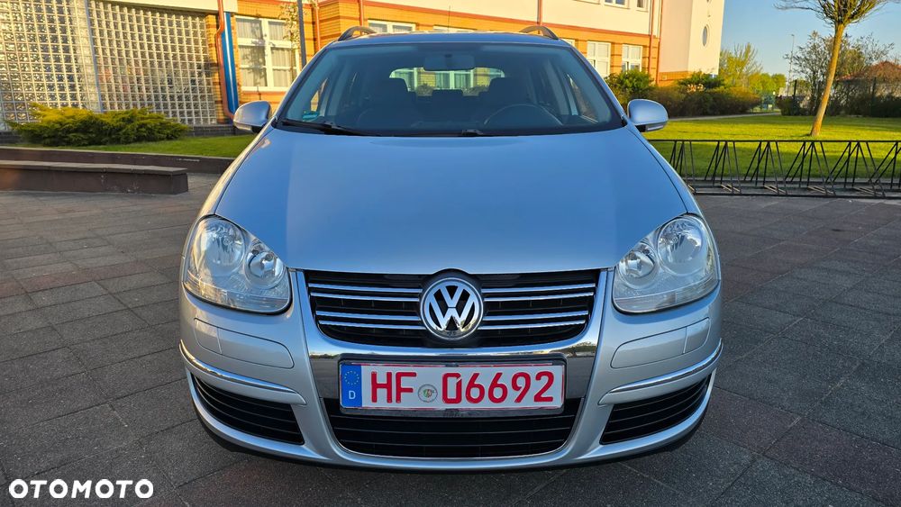 Volkswagen Golf - 3