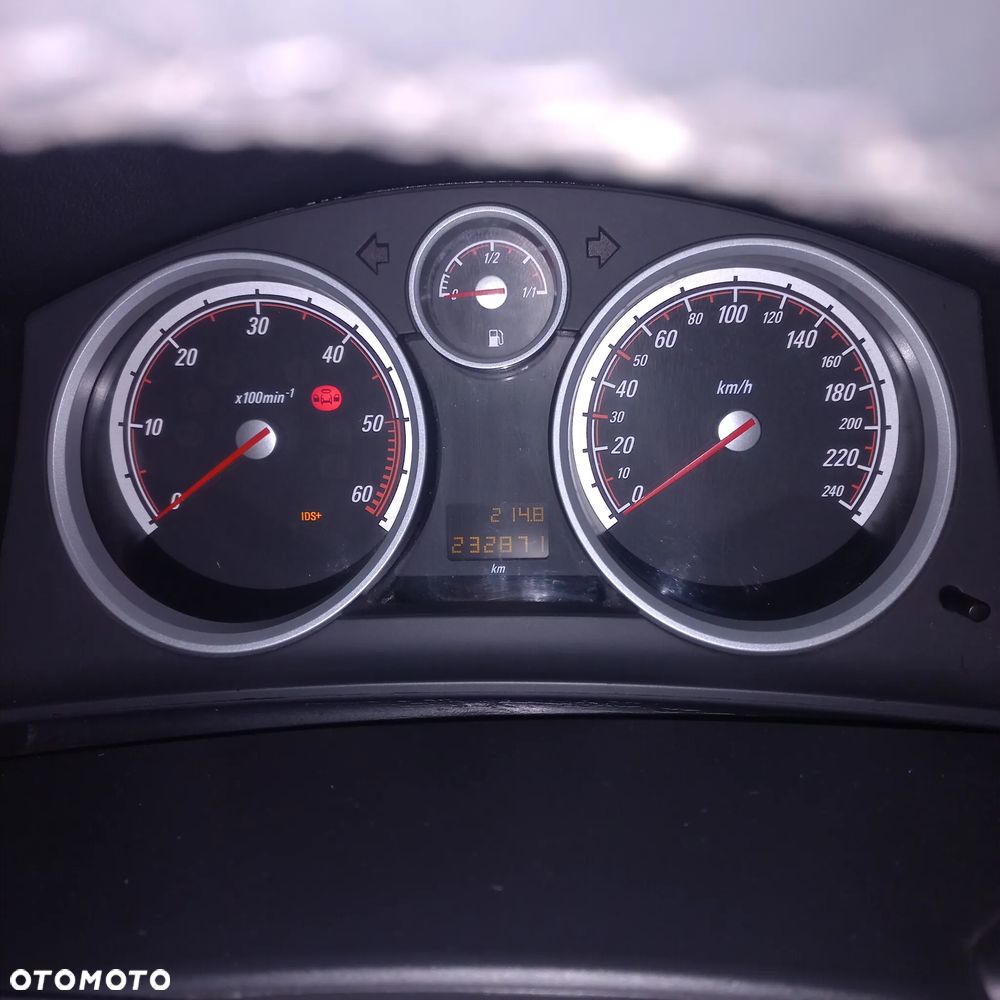 Opel Astra 1.9 CDTI Sport - 4