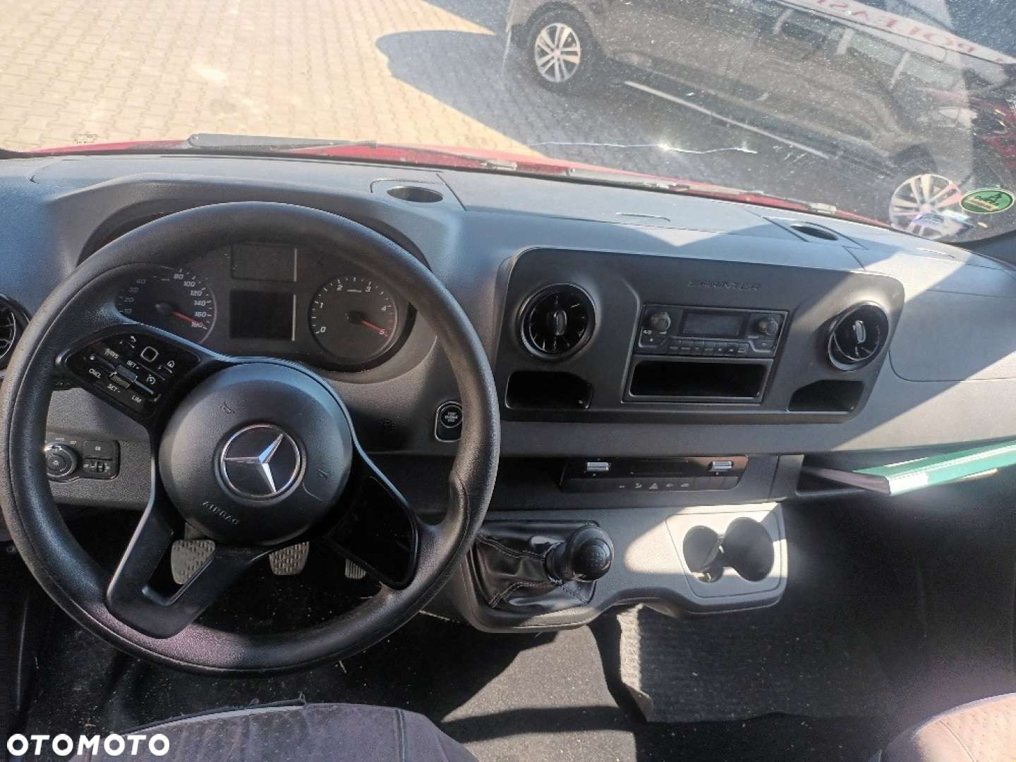 Mercedes-Benz Sprinter - 9