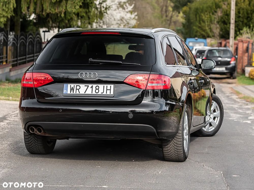 Audi A4 Avant - 16