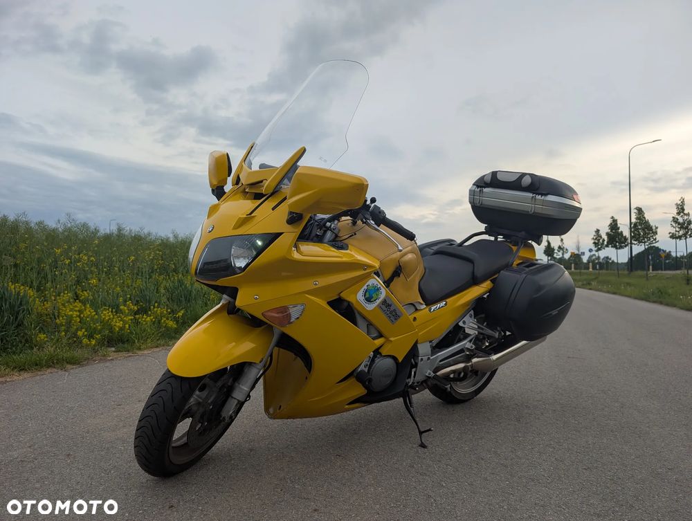 Yamaha FJR - 7