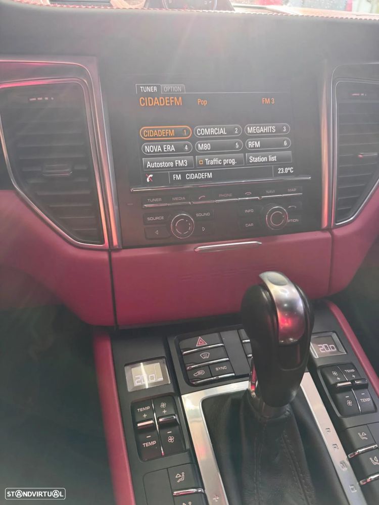 Porsche Macan Turbo Performance Package - 10