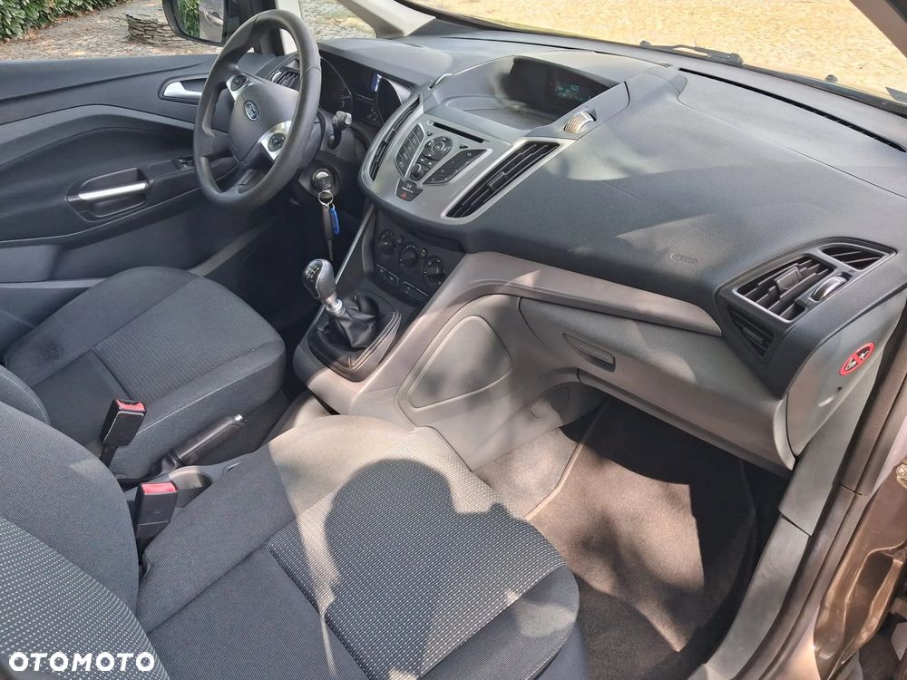 Ford C-MAX - 10