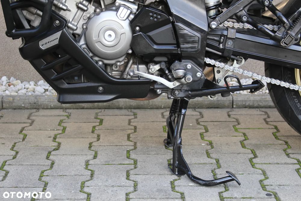 Suzuki V-STROM - 37