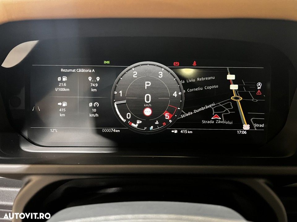 Land Rover Defender - 20