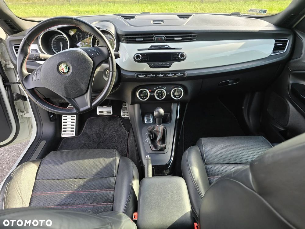 Alfa Romeo Giulietta 1.4 TB MultiAir Distinctive TCT - 11