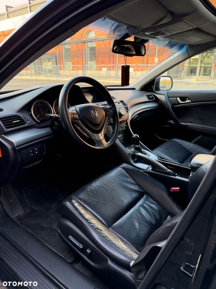 Honda Accord 2.4 Executive Nav - 6