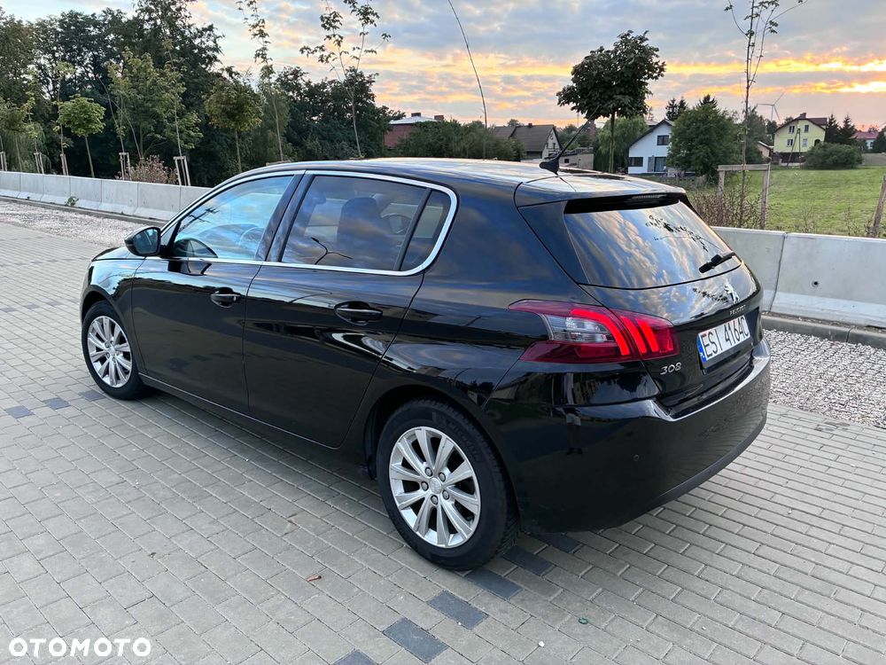 Peugeot 308 - 5