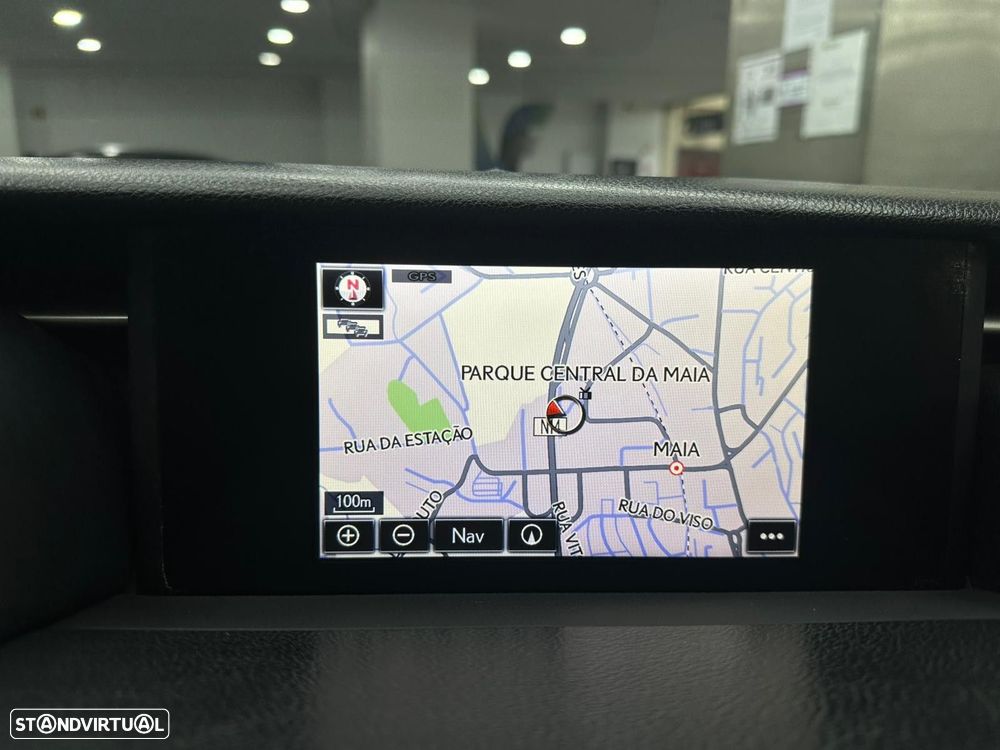 Lexus IS 300H Sport Edition - 22