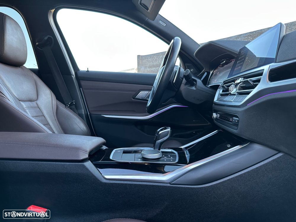 BMW 330 e Aut. Sport Line - 13