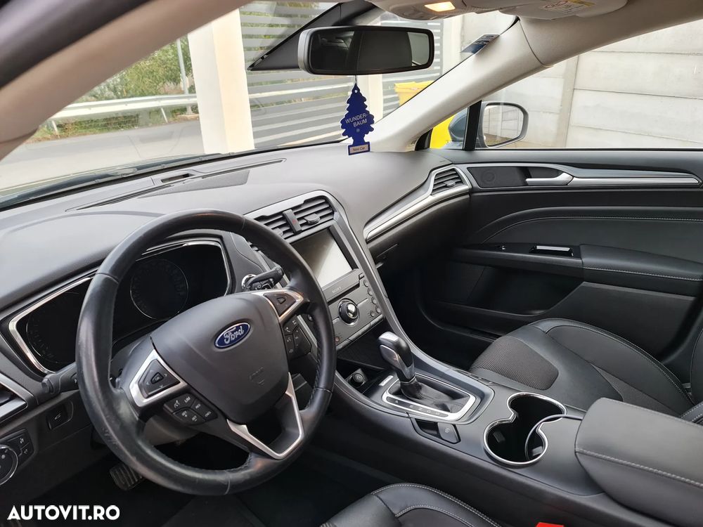 Ford Mondeo 2.0 TDCi Powershift AWD - 9