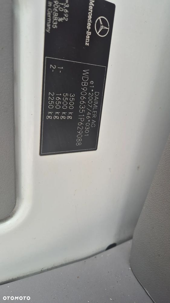 Mercedes-Benz SPRINTER 319 - 11