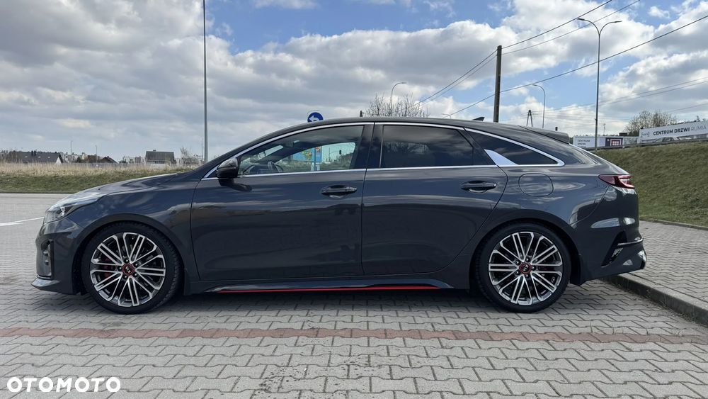 Kia ProCeed - 2