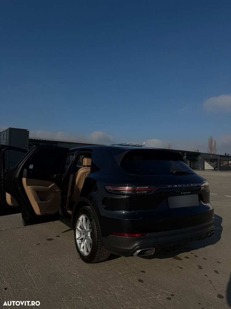 Porsche Cayenne Standard - 22
