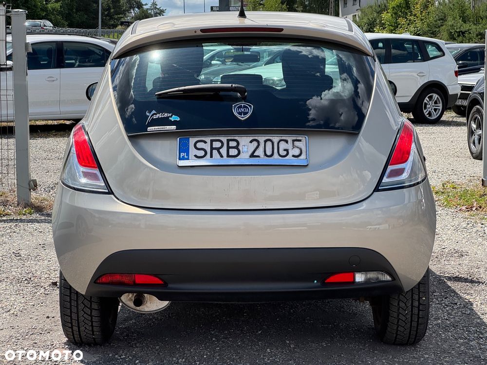 Lancia Ypsilon 1.2 8V Elefantino S&S - 12