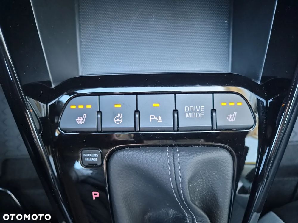 Kia Stonic 1.0 T-GDI MHEV L Business Line DCT - 19