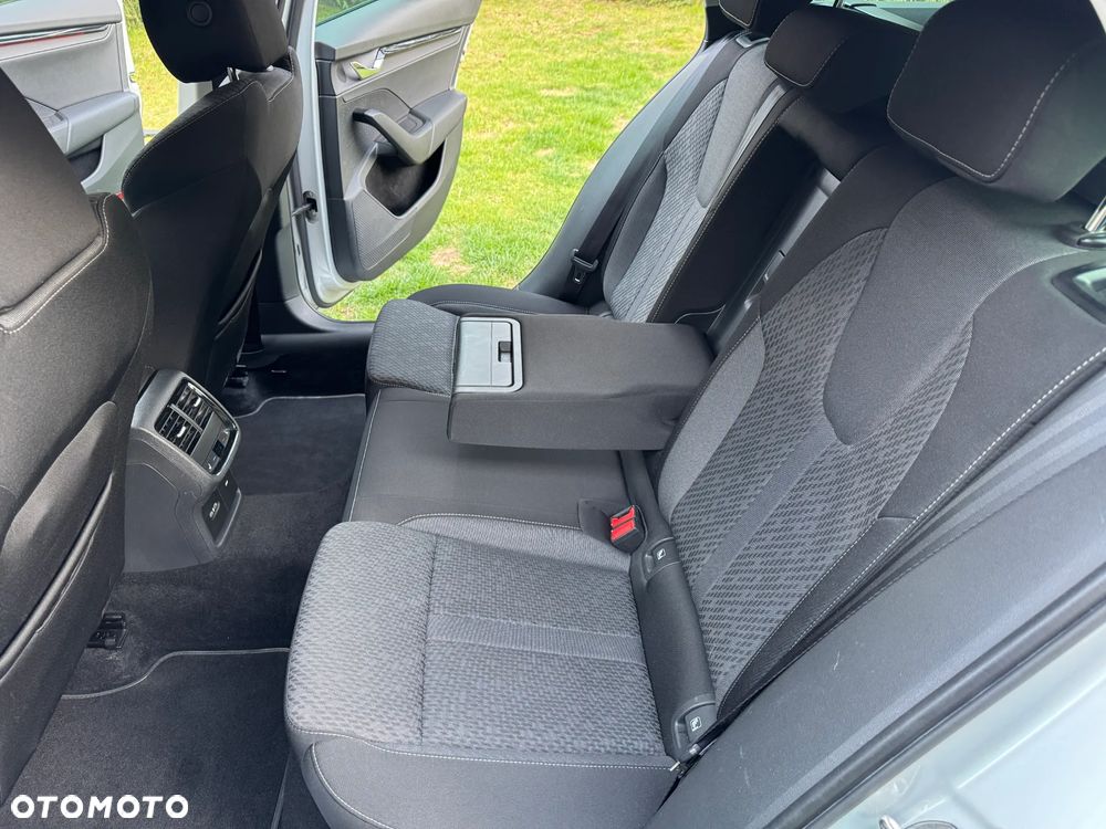 Skoda Octavia 2.0 TDI DSG Clever - 19