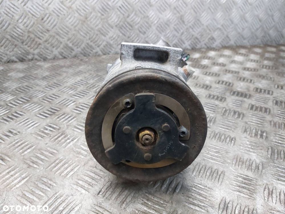 SPRĘŻARKA KOMPRESOR KLIMATYZACJI OPEL INSIGNIA A 2.0 CDTI 13232307 - 2