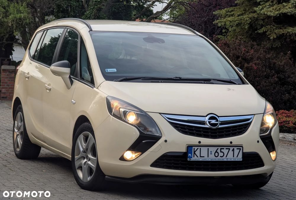 Opel Zafira - 25