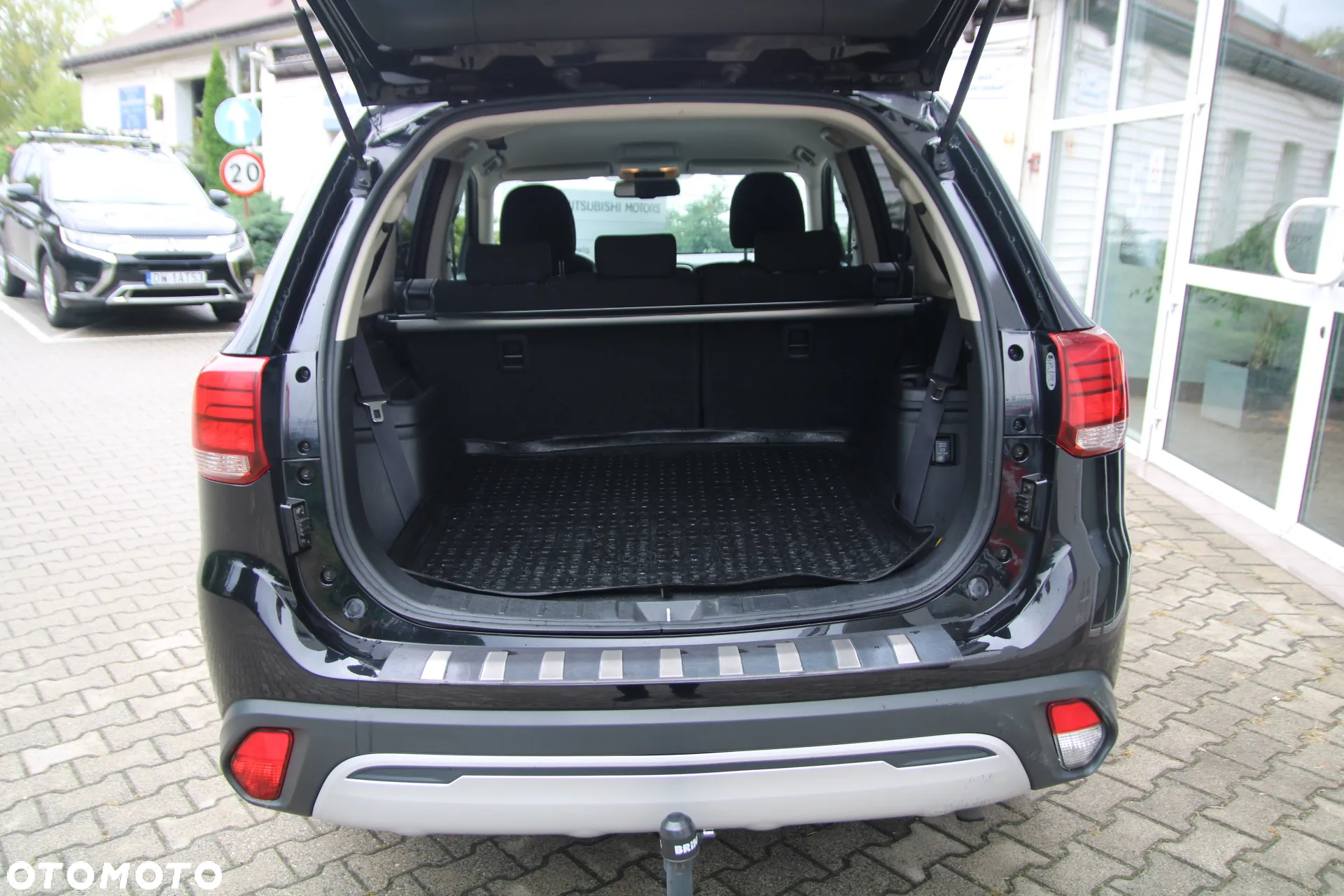 Mitsubishi Outlander 2.0 Intense + 4WD CVT - 2