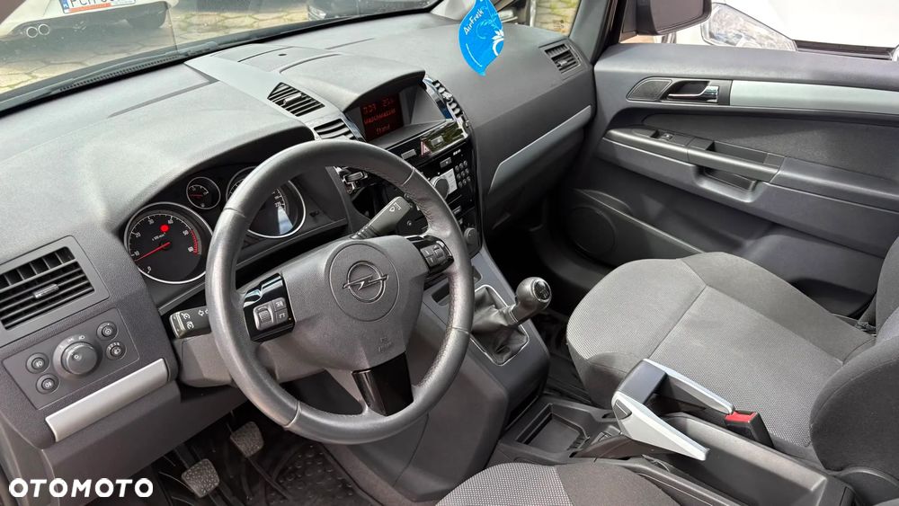 Opel Zafira 1.7 CDTI - 21