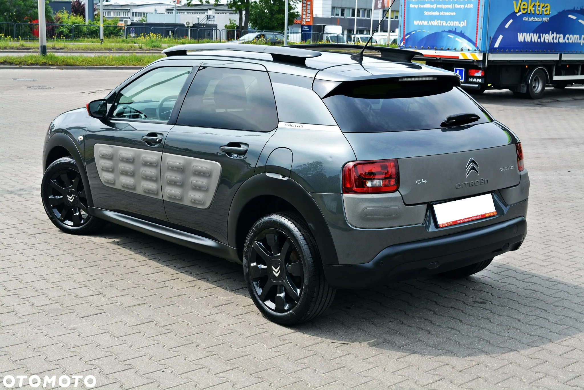 Citroën C4 Cactus 1.2 PureTech Shine Edition S&S - 4
