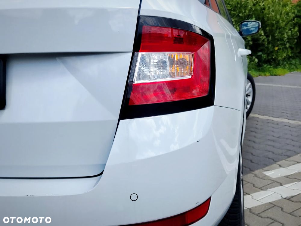 Skoda Fabia 1.0 TSI Ambition - 16