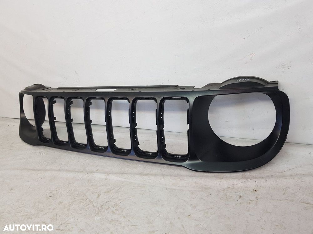 Grila radiator Jeep Renegade facelift dupa 2019 - 4