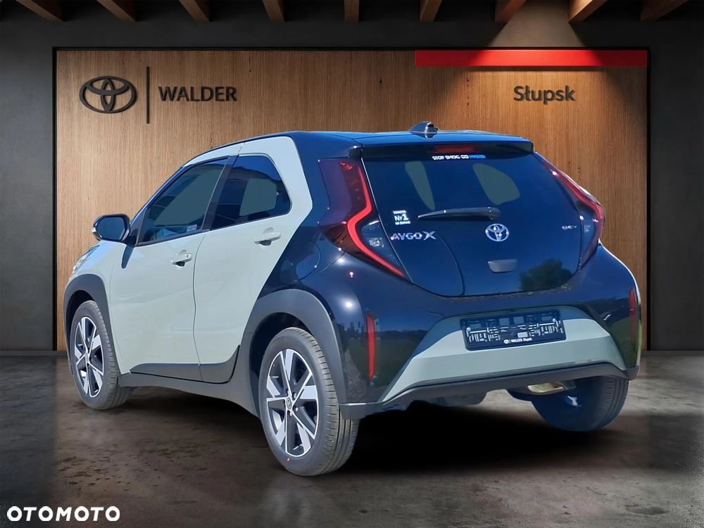 Toyota Aygo X Hybrid 1.5 Style e-CVT - 3