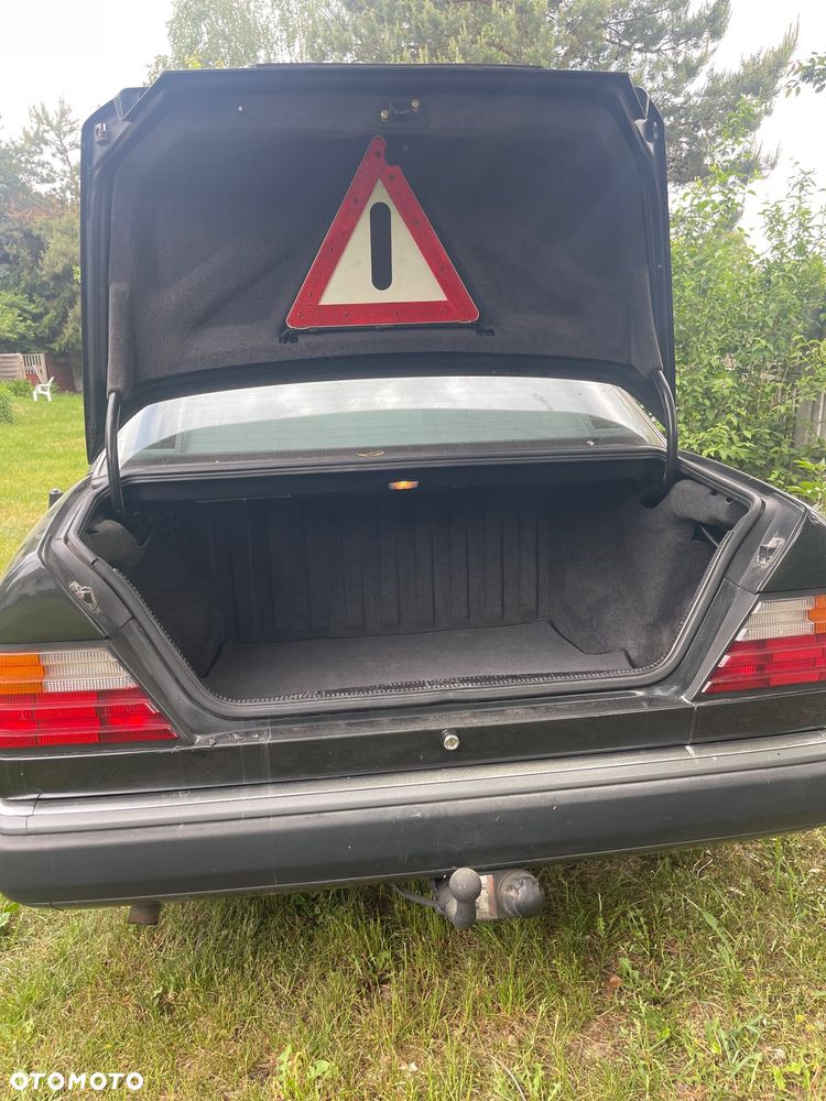 Mercedes-Benz W124 (1984-1993) - 19
