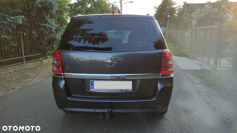 Opel Zafira 1.8 Family - 9