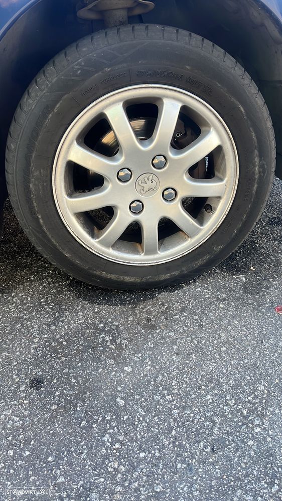 Peugeot 206 1.1 Color Line - 4