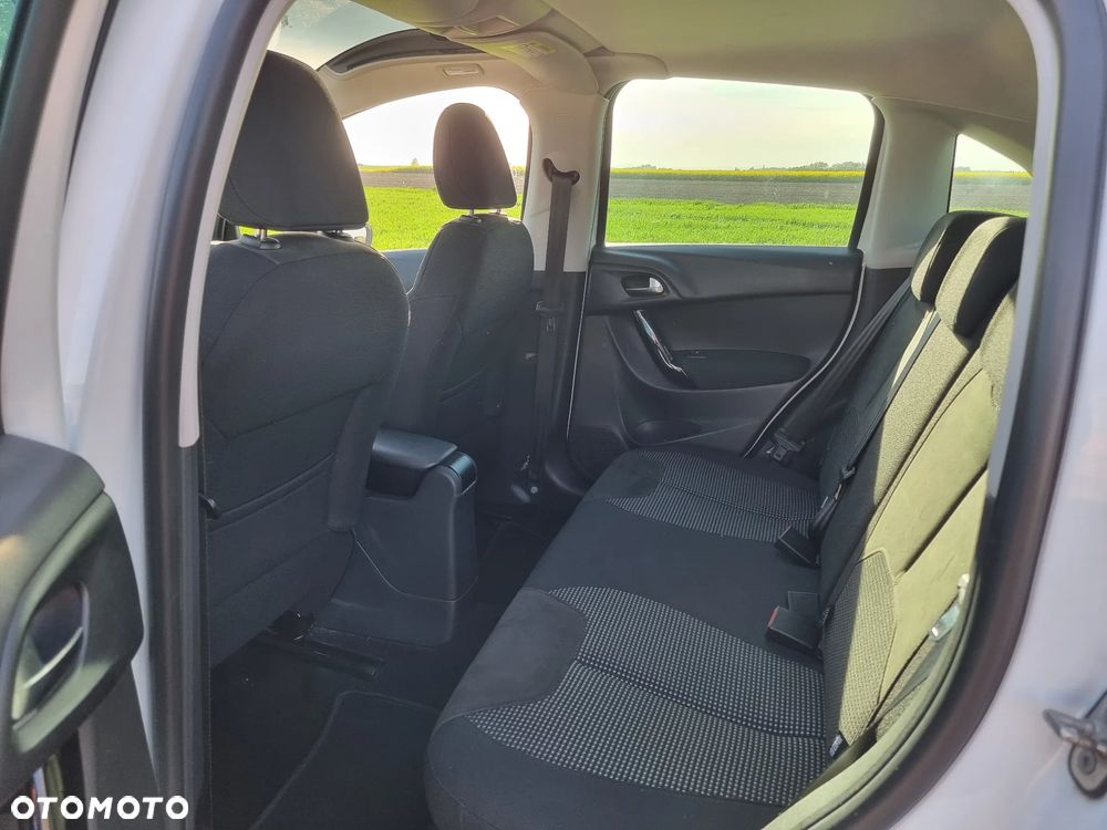 Citroën C3 1.2 PureTech Exclusive - 9