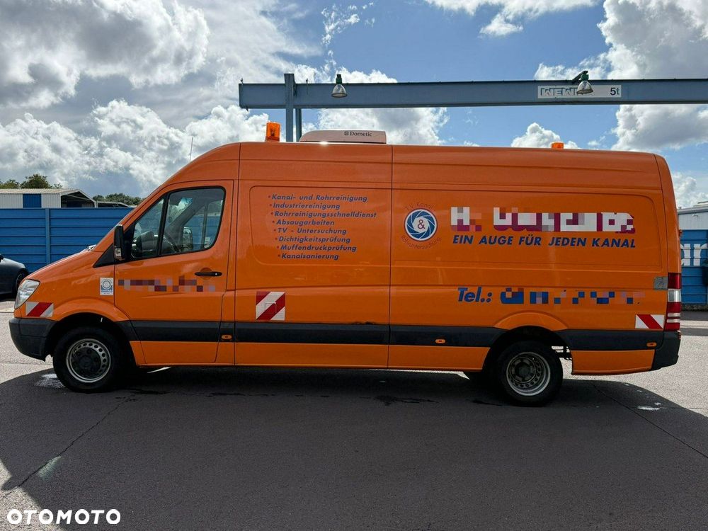 Mercedes-Benz Sprinter - 24