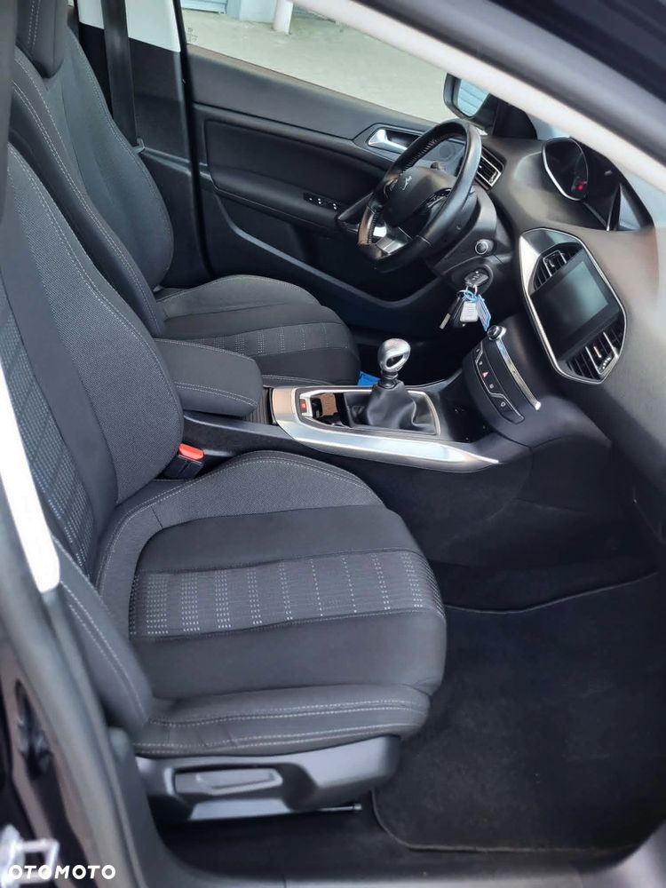 Peugeot 308 BlueHDi 120 Stop & Start Business-Line - 8