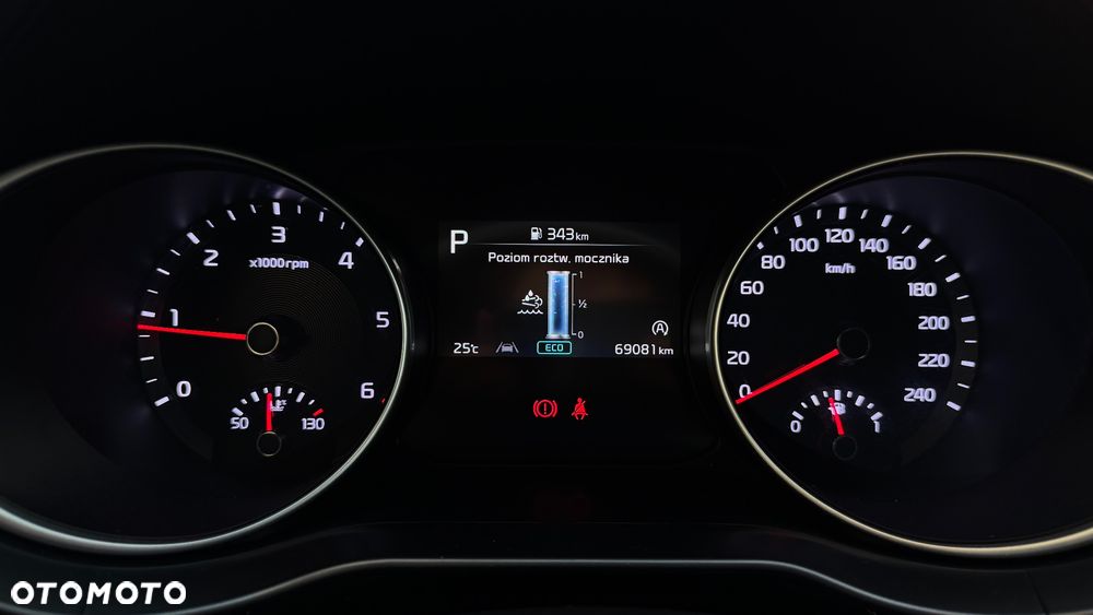 Kia Ceed - 11