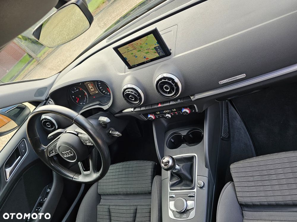 Audi A3 Limousine 1.6 TDI Sport - 33