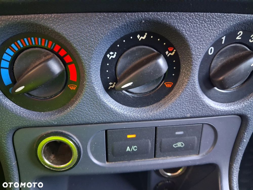 Ford Transit Connect - 10