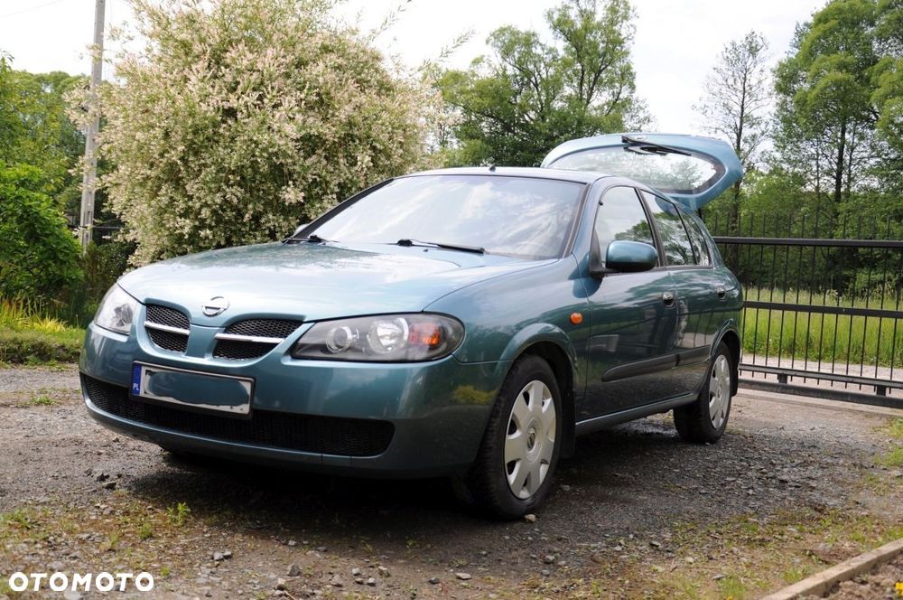 Nissan Almera 1.5 Visia + - 22