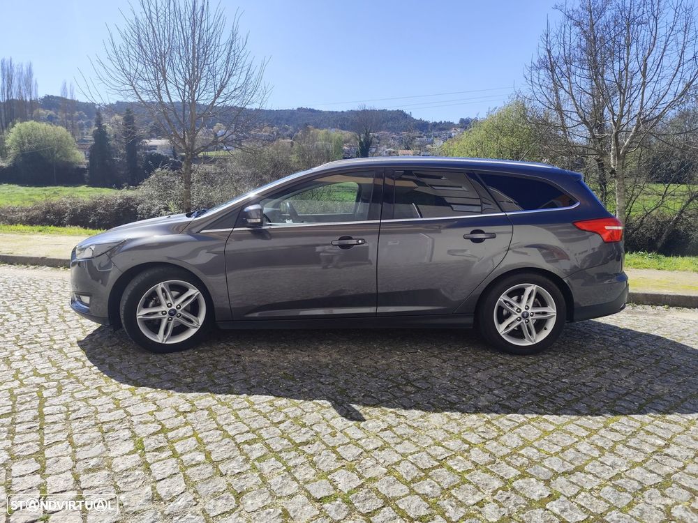Ford Focus SW 1.0 EcoBoost Titanium - 4