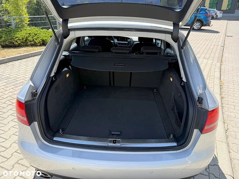 Audi A4 Avant 2.0 TDI DPF quattro - 11