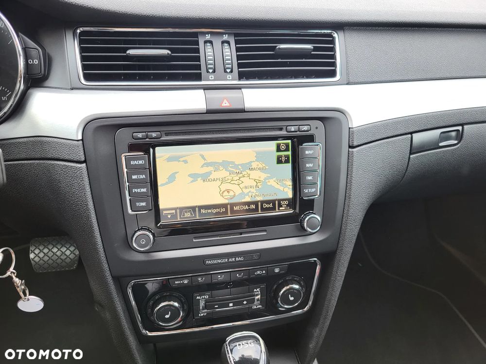 Skoda Superb 2.0 TDI DSG Active - 22