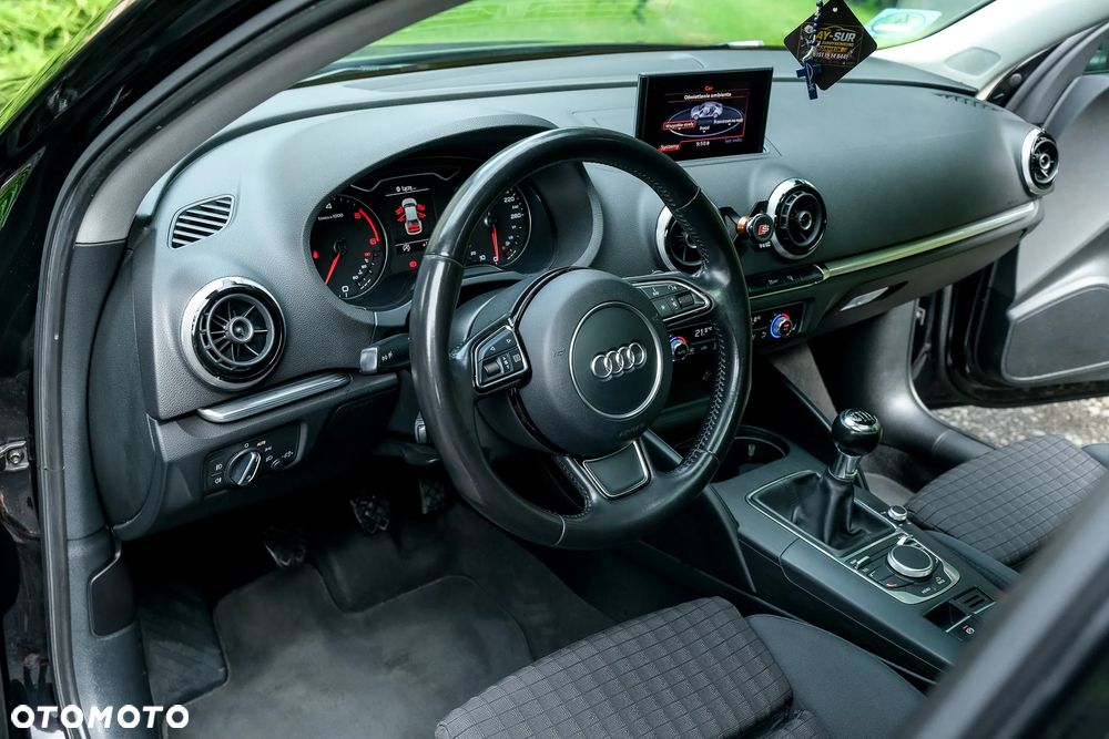 Audi A3 Limousine 2.0 TDI Attraction - 22