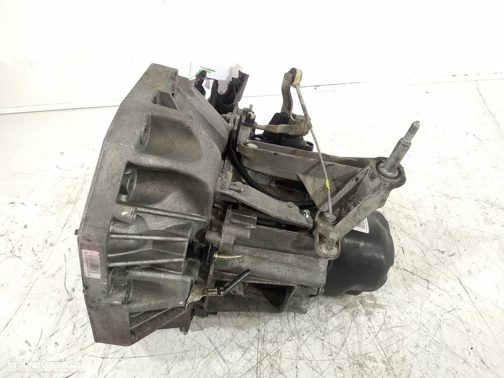 CAIXA VELOCIDADES DACIA SANDERO 2010 - 1