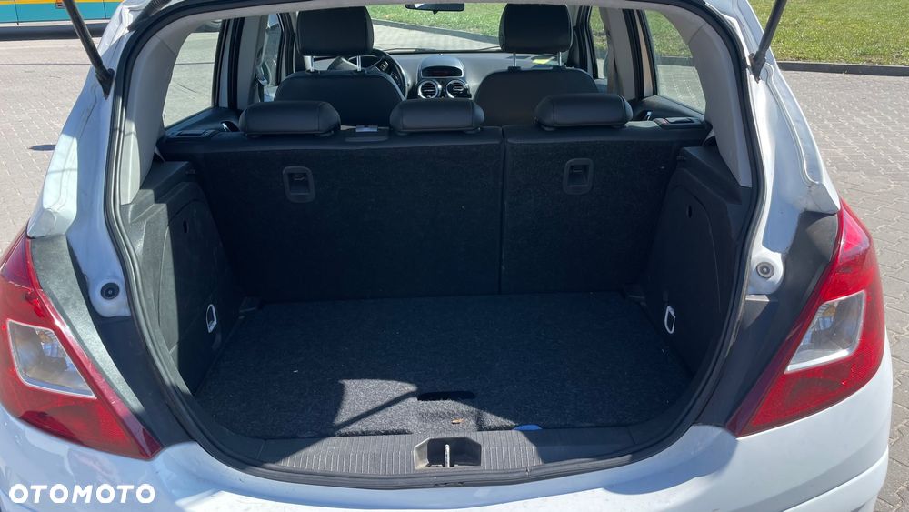 Opel Corsa - 8
