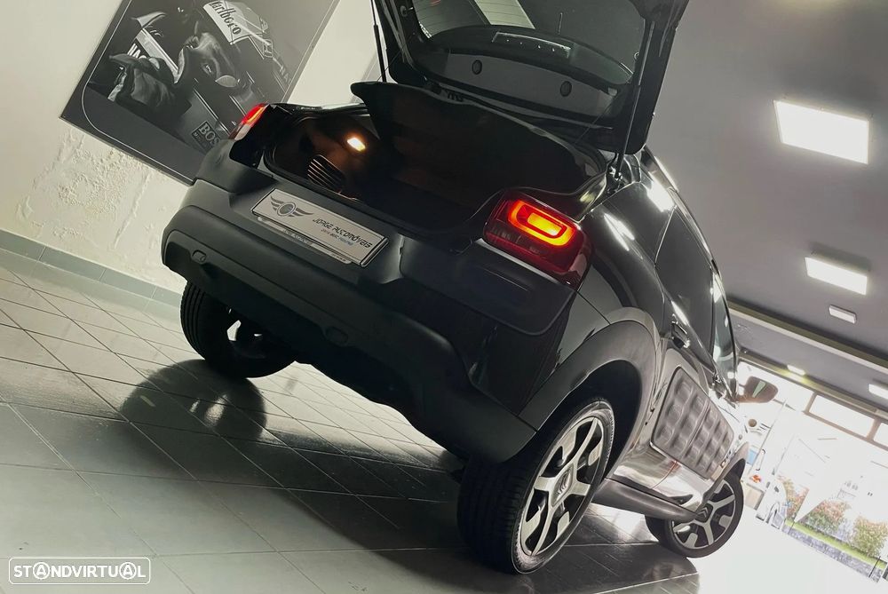 Citroën C4 Cactus 1.6 BlueHDi Shine Ed.Midnight - 23