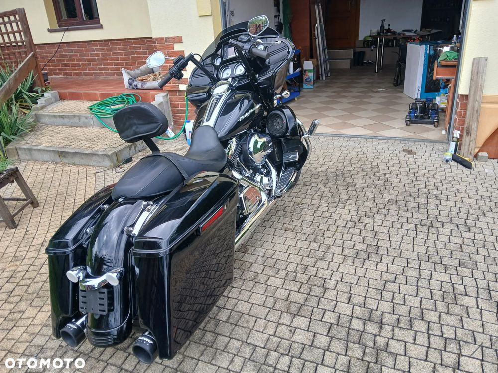 Harley-Davidson Touring Road Glide - 5